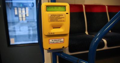 Od czwartku nie będzie można kupić biletów WKD w biletomatach na stacjach